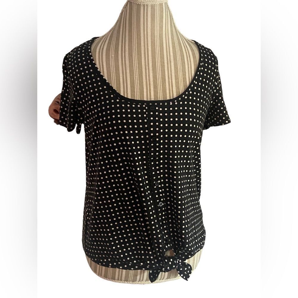 SO size medium too relaxed great style excellent condition see pics